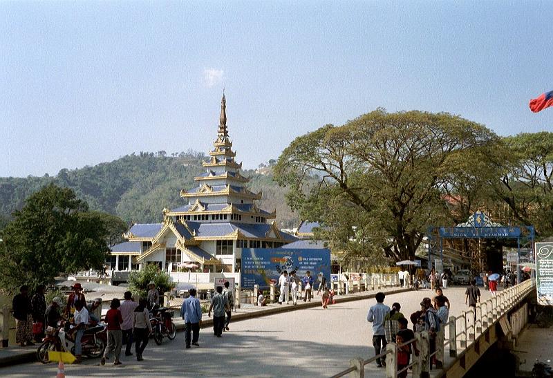 Thai2002_0065.JPG