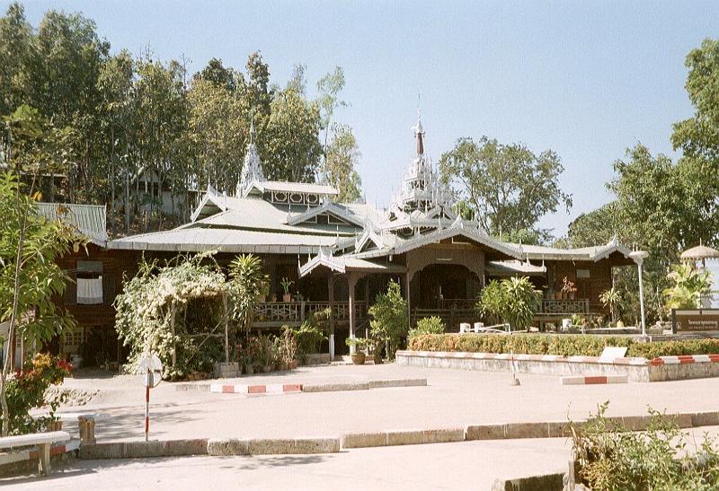 Thai2002_0107.JPG